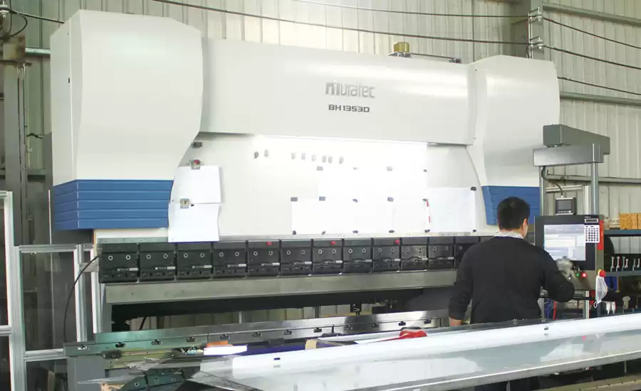 村田牌 3米油壓折彎機BH13530