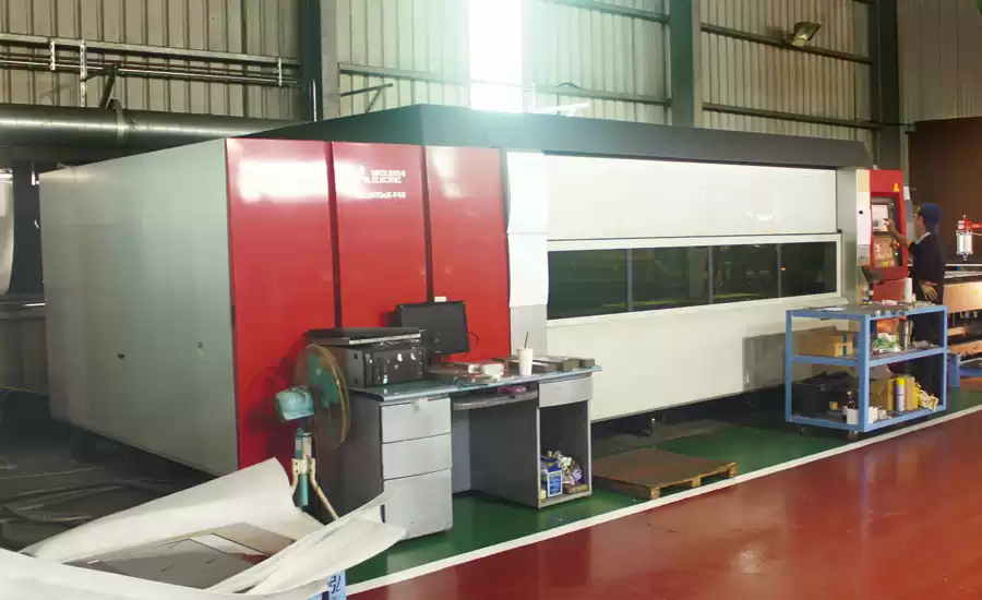 三菱牌 光纖雷射3米加工機 ML3015eX-F40